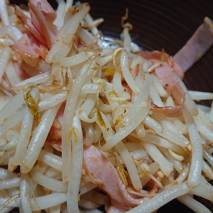 もやしのピリ辛炒め